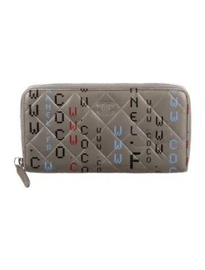 Pre-owned Chanel 2017 Data Center Wallet In Gray