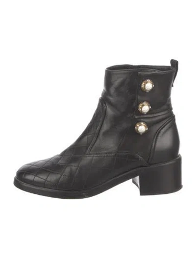 Pre-owned Chanel 2017 Interlocking Cc Logo Boots In Black