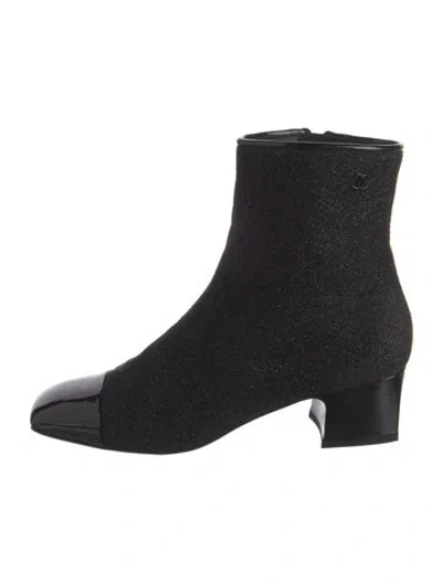 Pre-owned Chanel 2017 Interlocking Cc Logo Boots In Black