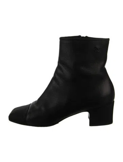 Pre-owned Chanel 2017 Interlocking Cc Logo Boots In Black