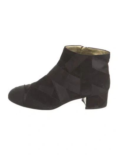 Pre-owned Chanel 2017 Interlocking Cc Logo Boots In Black