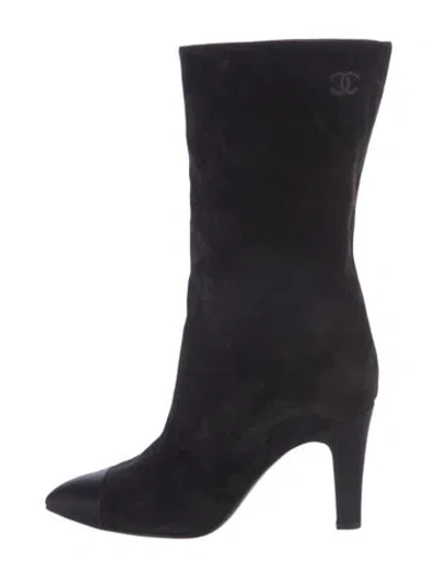 Pre-owned Chanel 2017 Interlocking Cc Logo Boots In Black