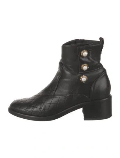 Pre-owned Chanel 2017 Interlocking Cc Logo Boots In Black