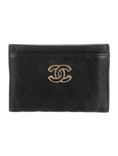 Pre-owned Chanel 2017 Interlocking Cc Logo Card Holder In Black