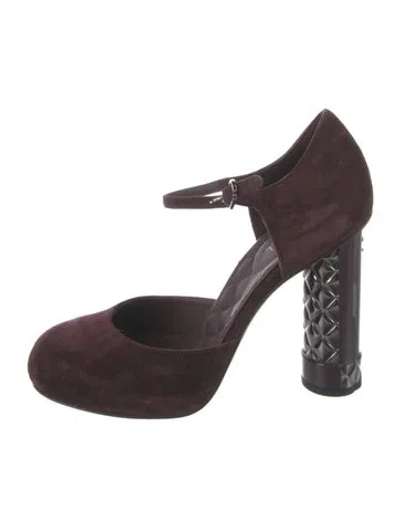 Pre-owned Chanel 2017 Interlocking Cc Logo D'orsay Pumps In Burgundy