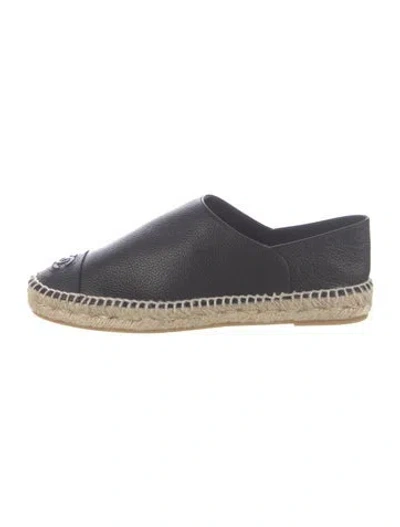 Pre-owned Chanel 2017 Interlocking Cc Logo Espadrilles In Black/neutrals