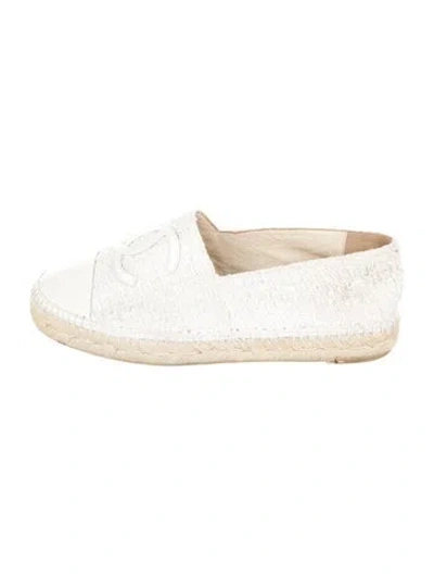 Pre-owned Chanel 2017 Interlocking Cc Logo Espadrilles In White