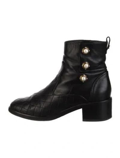 Pre-owned Chanel 2017 Interlocking Cc Logo Moto Boots In Black