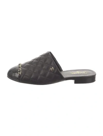 Pre-owned Chanel 2017 Interlocking Cc Logo Mules In Black