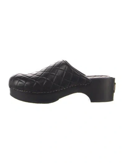 Pre-owned Chanel 2017 Interlocking Cc Logo Mules In Black