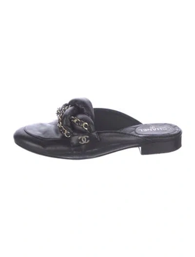 Pre-owned Chanel 2017 Interlocking Cc Logo Mules In Black