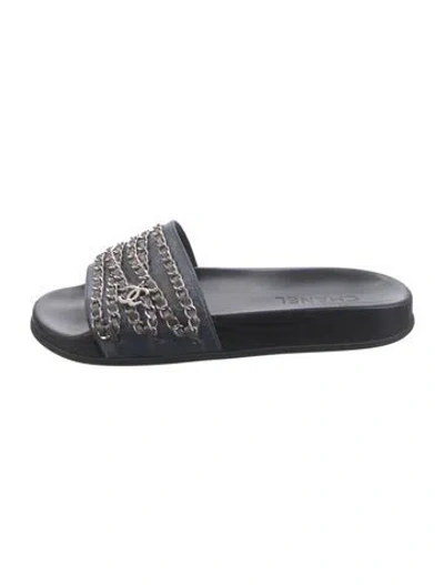 Pre-owned Chanel 2017 Interlocking Cc Logo Slides