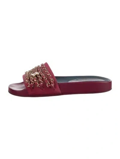 Pre-owned Chanel 2017 Interlocking Cc Logo Slides In Burgundy