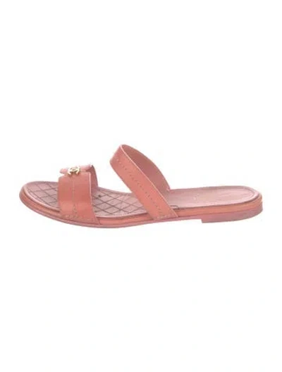 Pre-owned Chanel 2017 Interlocking Cc Logo Slides In Pink