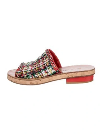 Pre-owned Chanel 2017 Interlocking Cc Logo Slides In Red