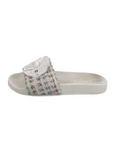 Pre-owned Chanel 2017 Interlocking Cc Logo Slides In White