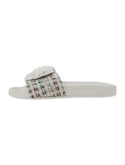 Pre-owned Chanel 2017 Interlocking Cc Logo Slides In White