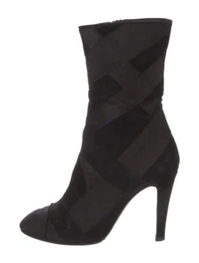 Pre-owned Chanel 2017 Interlocking Cc Logo Sock Boots In Black