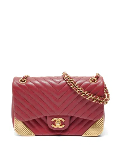 Pre-owned Chanel 2017-2018 26 Chevron Shoulder Bag In Red