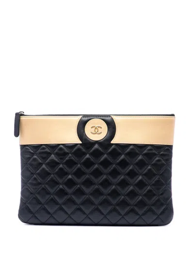 Pre-owned Chanel 2017-2018 Cc Bicolor Quilted Lambskin Clutch Bag In Black