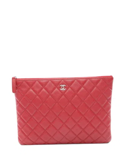 Chanel 2017-2018 Matelassé Clutch Bag In White