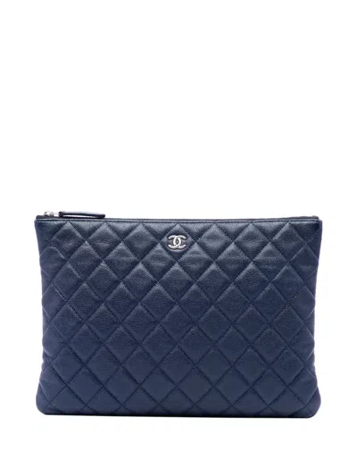 Pre-owned Chanel 2017-2018 Medium Quilted Caviar O Case Clutch Bag In Blue