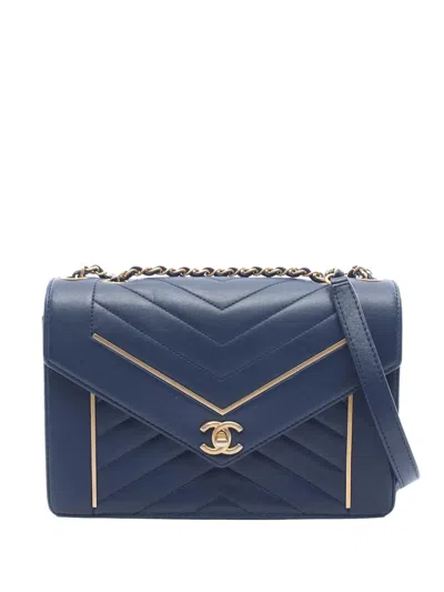 Pre-owned Chanel 2017-2018 Medium Reversed Chevron Lambskin Flap Crossbody Bag In Black