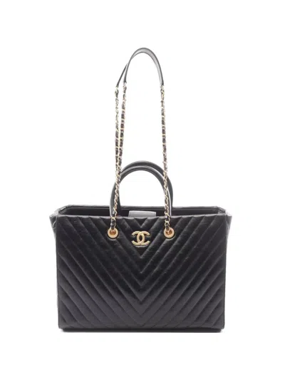 Pre-owned Chanel 2017-2018 V-stitch Leather Tote Bag In Black