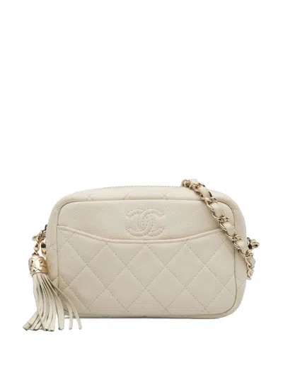 Pre-owned Chanel 2018-2019 Small Cc Flat Quilted Caviar Camera Bag Crossbody Bag In White