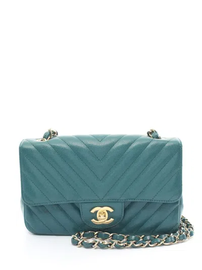 Pre-owned Chanel 2018-2019 V-stitch Shoulder Bag In 绿色