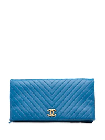 Pre-owned Chanel 2018 Cc Chevron Lambskin Fold Over Clutch Bag In Blue