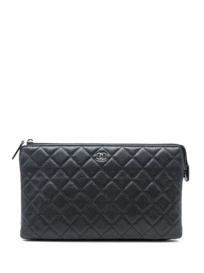 Pre-owned Chanel 2018 Cc Quilted Caviar Zip Pouch Clutch Bag In Black