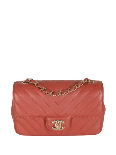 Pre-owned Chanel 2018 Flap Bag Mini Chevron-quilting Shoulder Bag In Red
