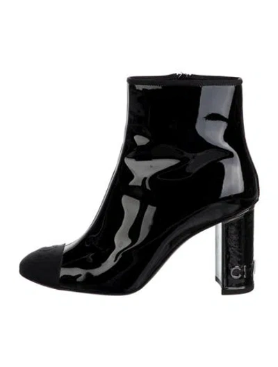 Pre-owned Chanel 2018 Interlocking Cc Logo Boots In Black