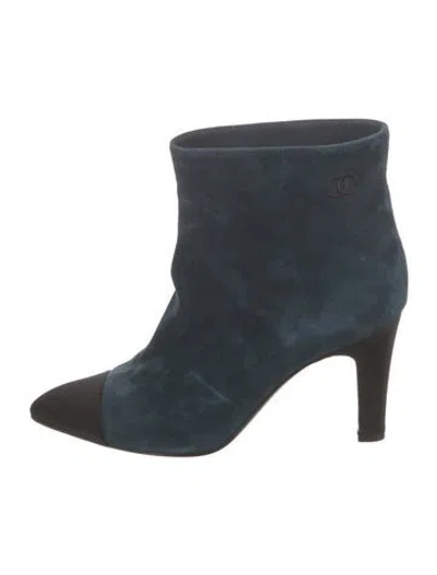 Pre-owned Chanel 2018 Interlocking Cc Logo Boots In Blue
