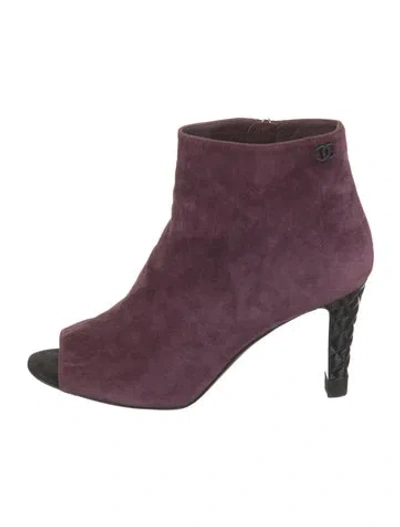 Pre-owned Chanel 2018 Interlocking Cc Logo Boots In Purple