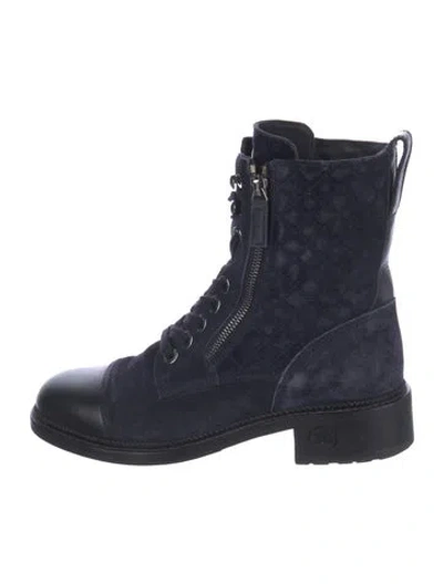 Pre-owned Chanel 2018 Interlocking Cc Logo Combat Boots In Blue