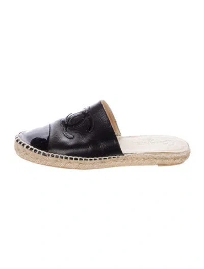 Pre-owned Chanel 2018 Interlocking Cc Logo Espadrilles In Black