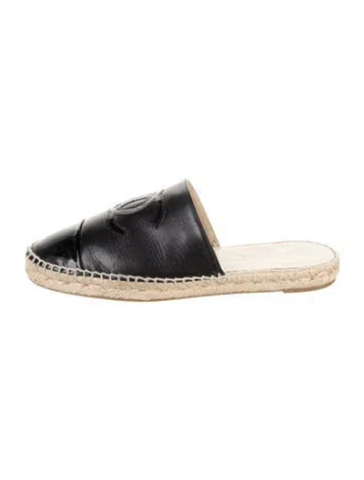 Pre-owned Chanel 2018 Interlocking Cc Logo Espadrilles In Black
