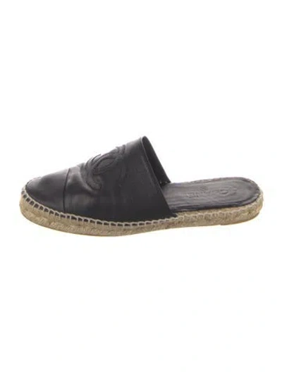 Pre-owned Chanel 2018 Interlocking Cc Logo Espadrilles In Black
