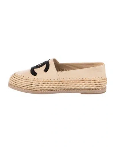 Pre-owned Chanel 2018 Interlocking Cc Logo Espadrilles In Neutral