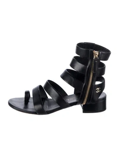 Pre-owned Chanel 2018 Interlocking Cc Logo Gladiator Sandals In Black