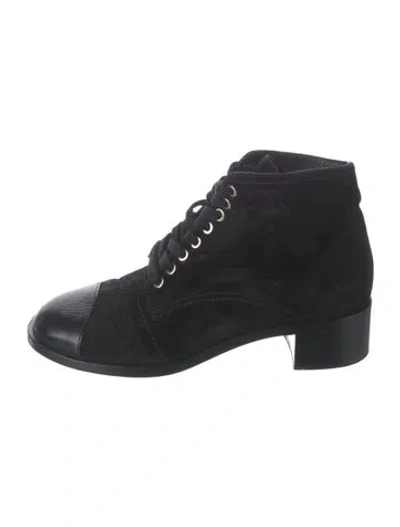Pre-owned Chanel 2018 Interlocking Cc Logo Lace-up Boots In Black