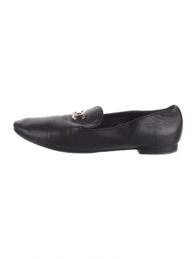 Pre-owned Chanel 2018 Interlocking Cc Logo Loafers In Black