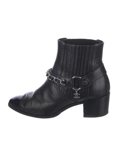 Pre-owned Chanel 2018 Interlocking Cc Logo Moto Boots In Black