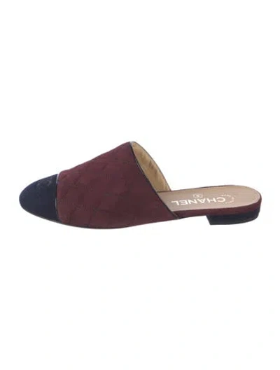 Pre-owned Chanel 2018 Interlocking Cc Logo Mules In Burgundy