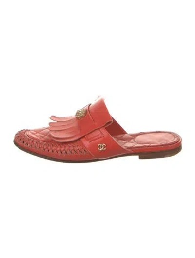 Pre-owned Chanel 2018 Interlocking Cc Logo Mules In Red