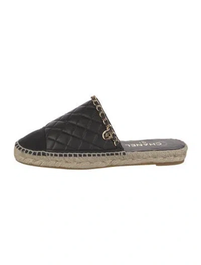 Pre-owned Chanel 2018 Interlocking Cc Logo Mules W/ Tags In Black/neutrals