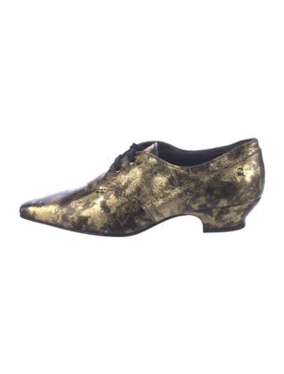 Pre-owned Chanel 2018 Interlocking Cc Logo Oxfords In Gold