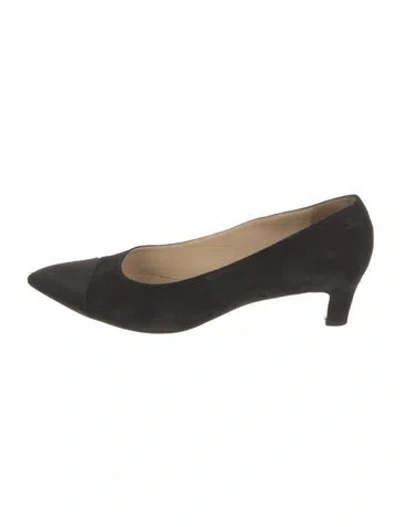 Pre-owned Chanel 2018 Interlocking Cc Logo Pumps In Black
